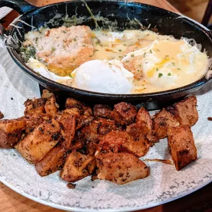 Benny&apos;s Skillet  + Tomato Smash Breakfast Potatoes