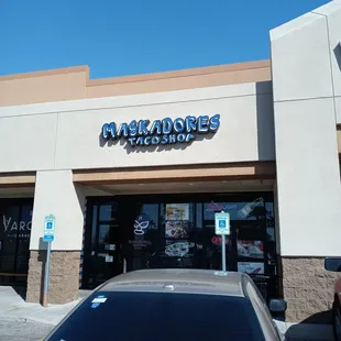Grabbing some tacos for lunch.