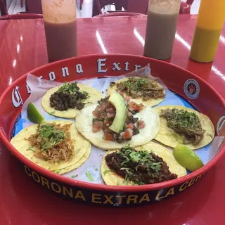 TACO PLATTER 6 ( 5 Street Tacos & 1 Gourmet Maskaras )