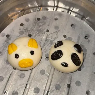 Sweet Buns ()