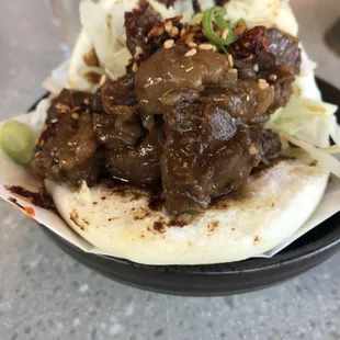 Stewed beef bun