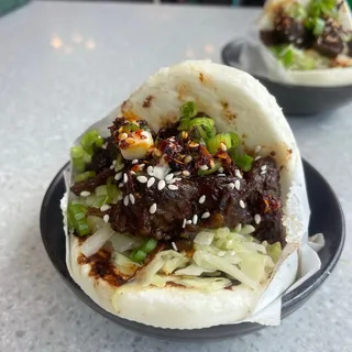 Beef Bun ()