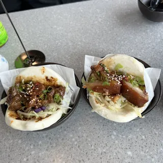 Pork Belly Bun ()