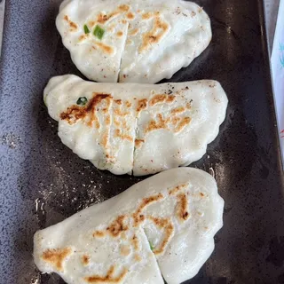 Pan Fried Chive Pockets ()