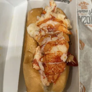 Bar Harbor lobster roll