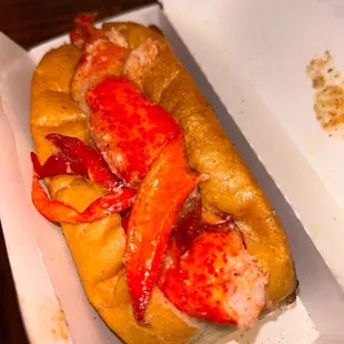 Maine Lobster Roll