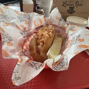 Connecticut Lobster roll and clam chowder soup