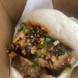 Pork Belly Bun ()