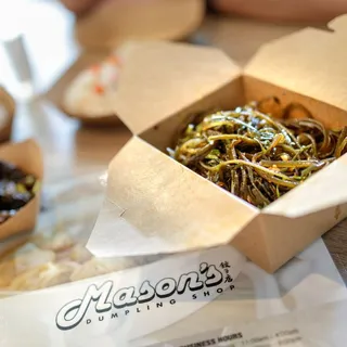 Seaweed Salad In Chili & Garlic Sauce