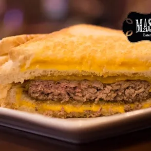 Grilled Cheese Cheeseburger