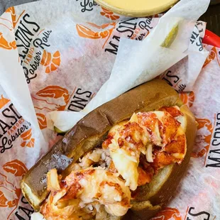 The Bar Harbor (CT style) and Cup Lobster Bisque 8oz