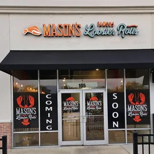 Highly recommend the Bar Harbor (50% more Maine Lobster with Tail) version for any Lobster Roll - October 13, 2024