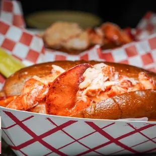 a lobster roll in a basket