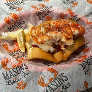 The Bar Harbor Connecticut Style Roll