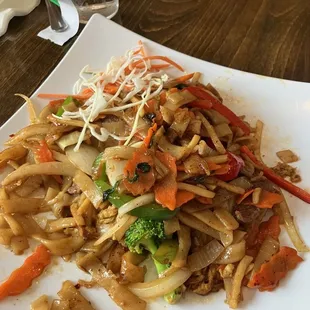 Drunken noodles with beef (spice level one)