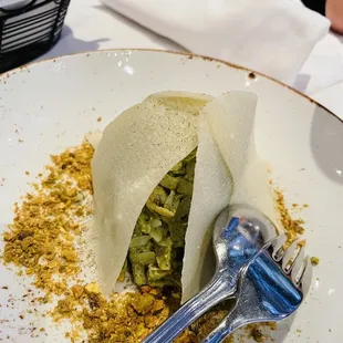 Artichoke salad with pistachios, a special