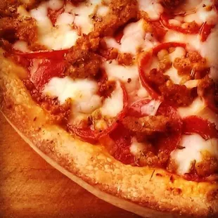 a close up of a pizza