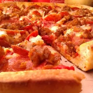 a close up of a pizza