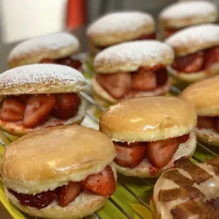 Fresh strawberry filling