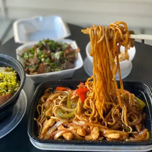 2. Garlic Chicken Fried Noodles