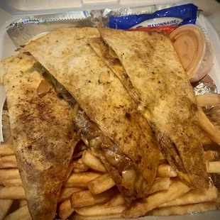 Cheesesteak quesadilla (Combo)
