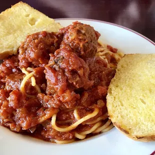 Spaghetti and meatballs