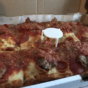 Detroit Red Top- Add Sausage..... DELICIOUS!