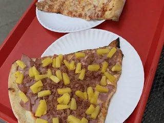 Courthouse Pizzeria