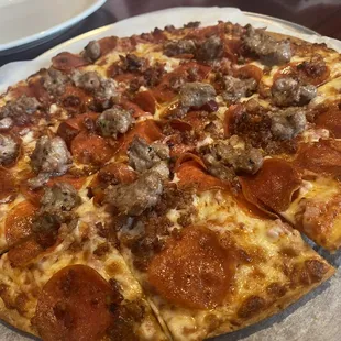 All  meat  thin crust pizza.