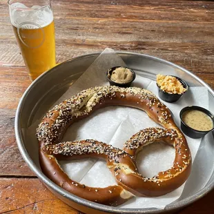 Everything pretzel