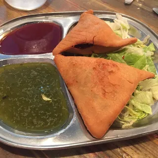 2 Meat Samosa