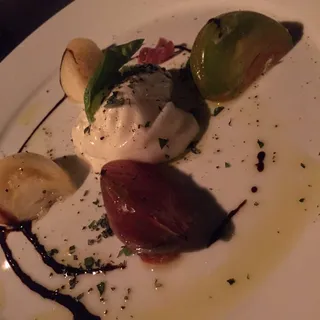 Heirloom Tomato & Burrata