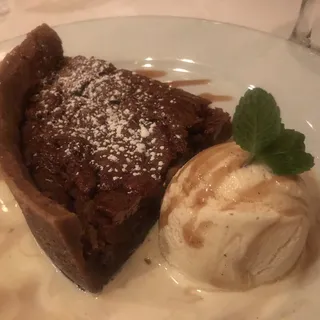 Pecan Pie Ala Mode