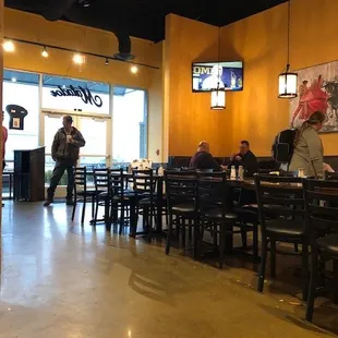 The crowd is gone. Why is the service so bad?