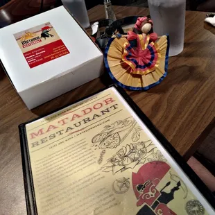 food, dessert, cupcakes