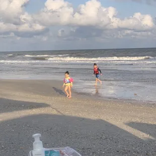 Nice beach. Notice the tons of seashells