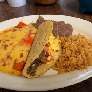 a plate of mexican food