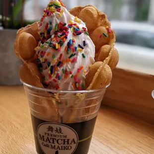 Bubble waffle w/ sakura softserve