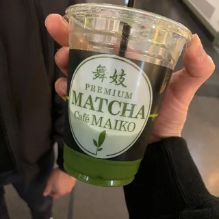 Strawberry Matcha Tea (No Milk)