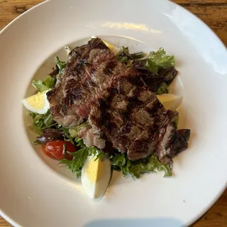 Herb Crusted Salmon Salad