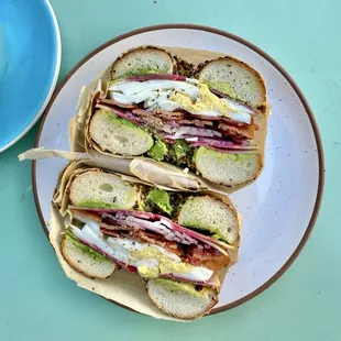 Avo Radish Bagel w/egg