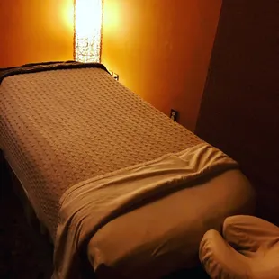 Massage table. Best massage in my LIFE!
