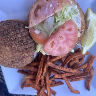 Crab cake sandwich