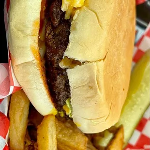 Pimento Burger
