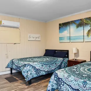 Mathis Motor Inn & RV Park