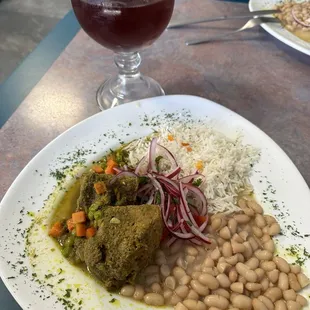 Frijoles con seco de carne