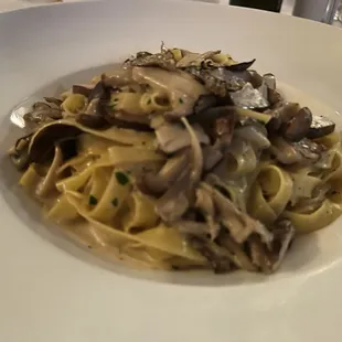 Fettuccine with mushrooms