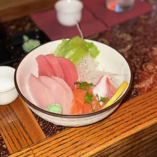 Sashimi bowl
