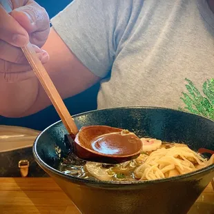 Look at the ladle!