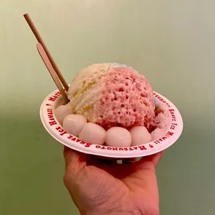Shaved ice with Mochi topping